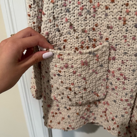 Cream & Pastel Chunky Yarn Cardigan - Picture 3 of 8